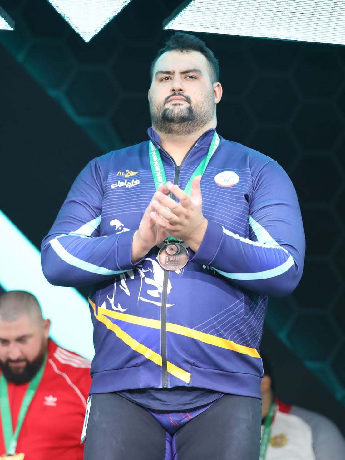 علی داودی وزنه بردار